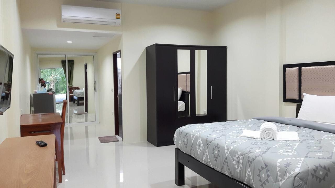 ไออุ่นรีสอร์ท Bang Saphan Exterior foto